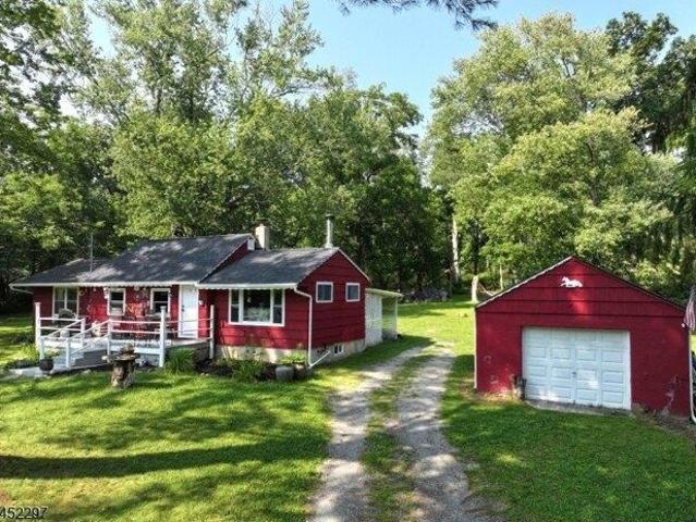 House for sale in Layton, New Jersey