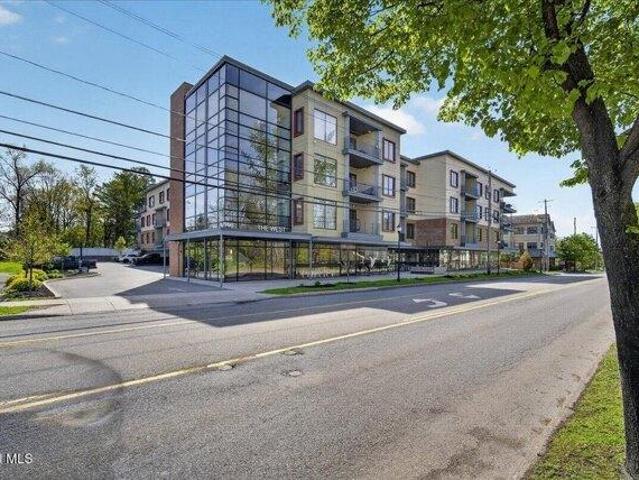 Condo for sale in Saratoga, New York