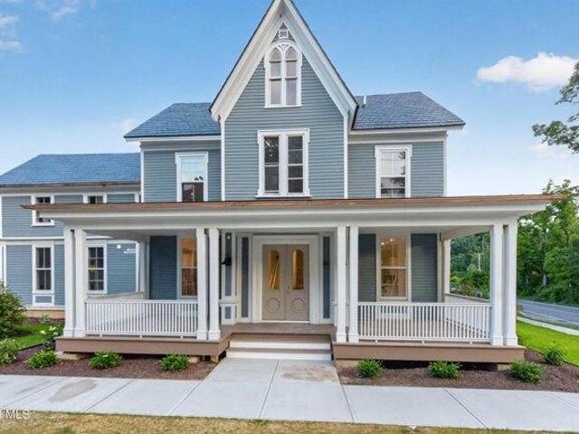 Condo for sale in Saratoga, New York