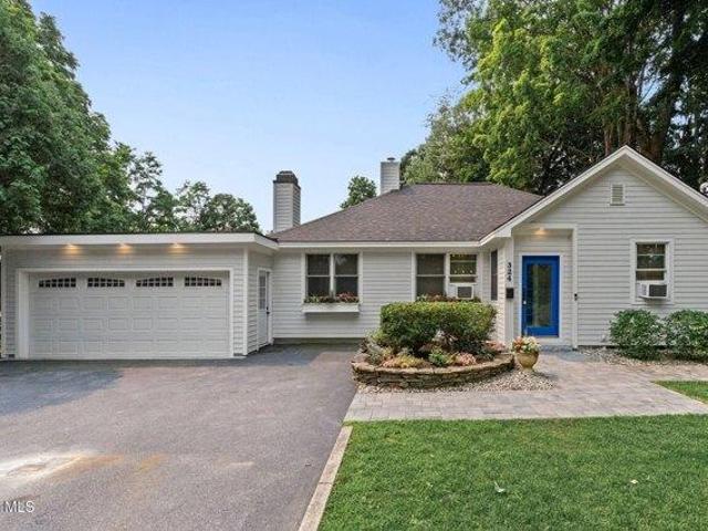 House for sale in Saratoga, New York
