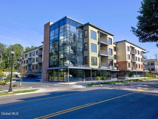 Condo for sale in Saratoga Springs