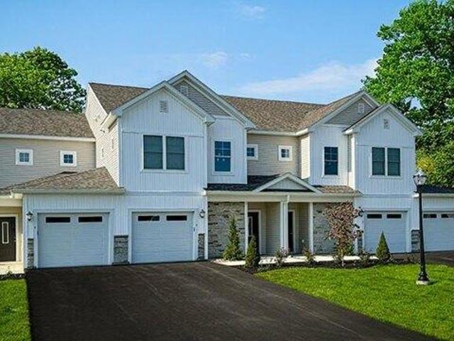 Condo for sale in Saratoga, New York