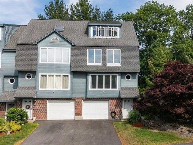 Condo for sale in Saugus, Massachusetts