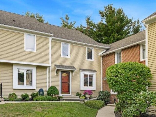 Condo for sale in Saugus, Massachusetts