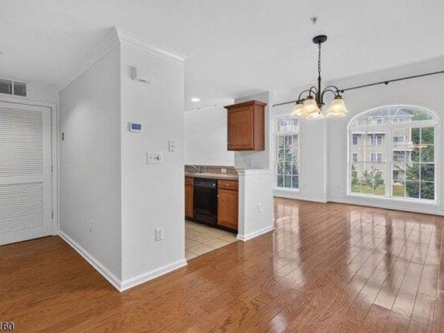 Condo for sale in Scotch Plains, New Jersey