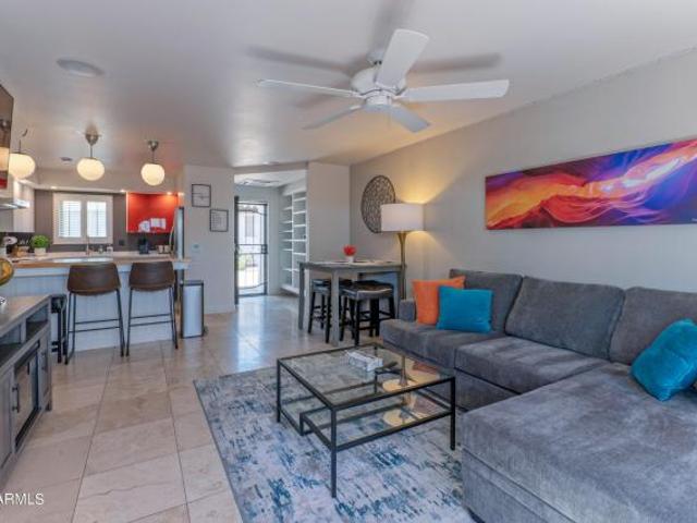 Townhouse for rent in Scottsdale