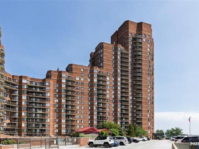 Condo for sale in Hudson, New Jersey