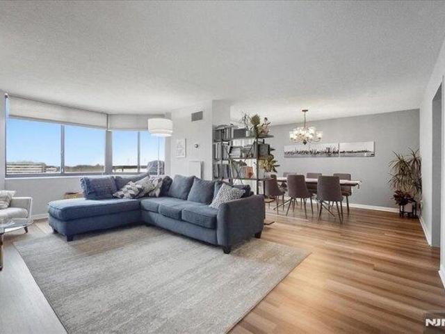 Condo for sale in Hudson, New Jersey
