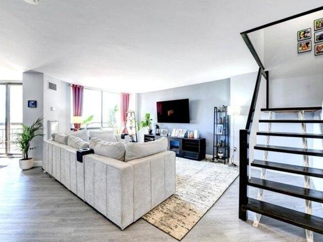 Condo for sale in Hudson, New Jersey