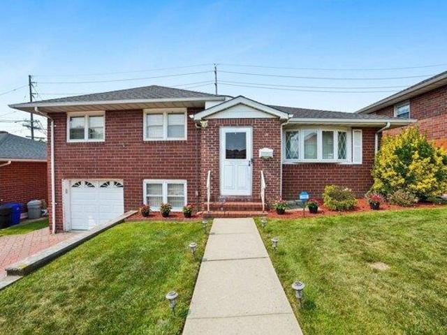 House for sale in North End Business District, Secaucus