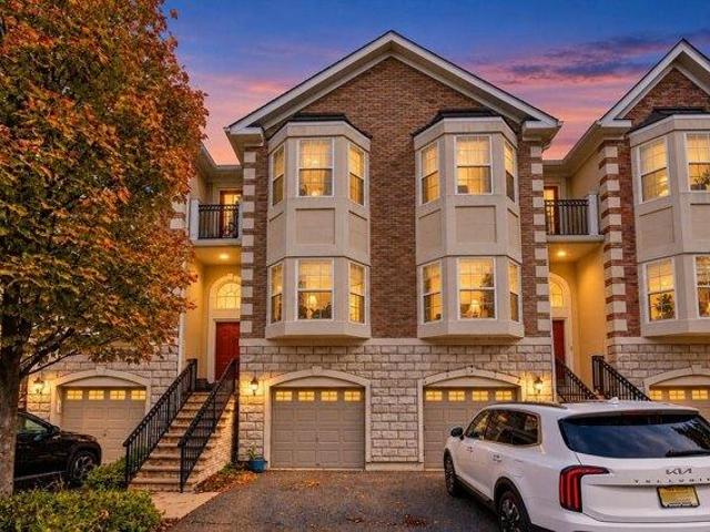 Condo for sale in Riverside Court, Secaucus