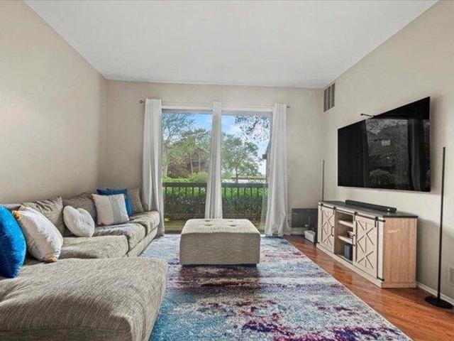 Condo for sale in Secaucus Condo for sale in Secaucus