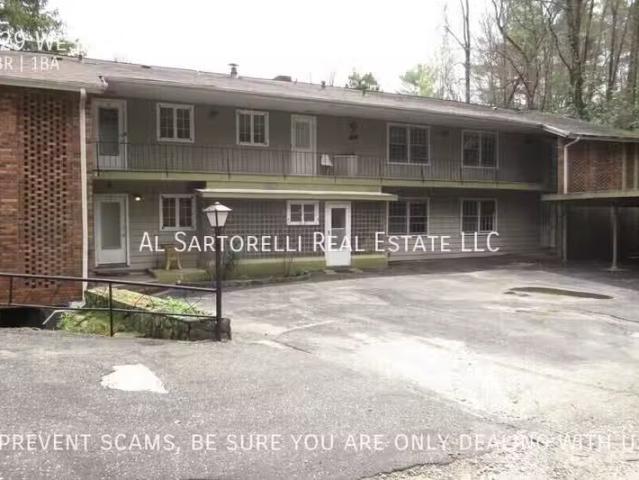 Condo for rent in Hendersonville