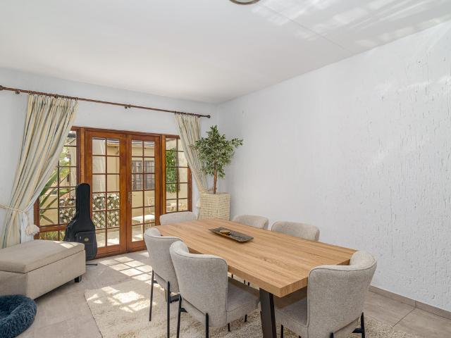 House for rent in Paulshof, Alexandra