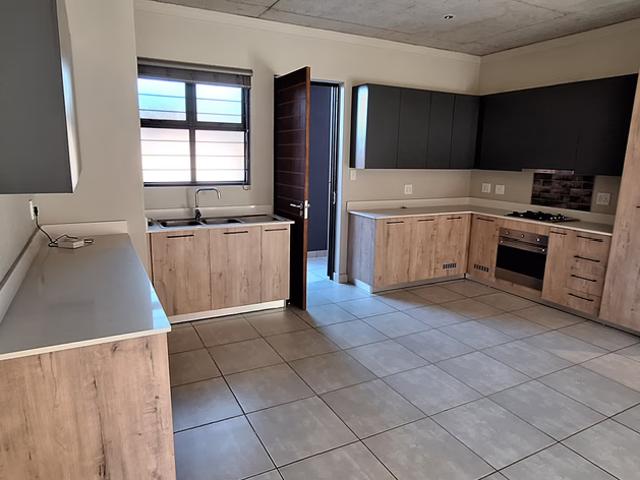 Apartment for rent in Waterkloof, Gauteng