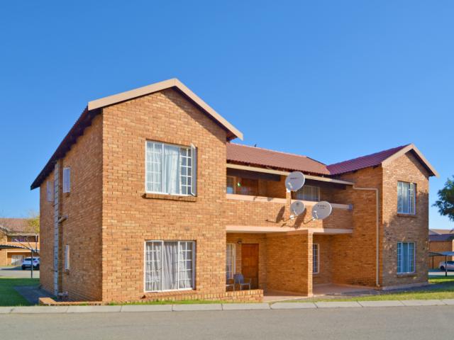 Property for rent in Nooitgedacht, Gauteng