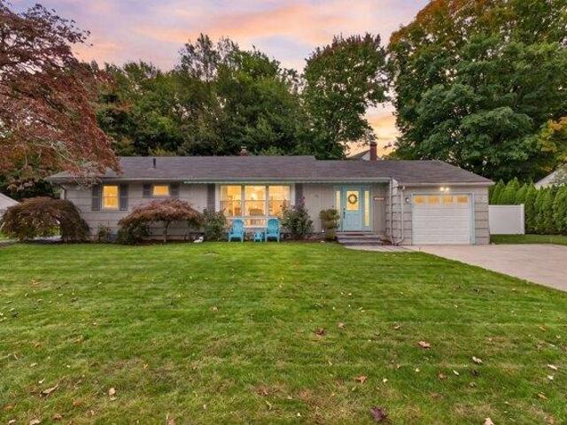 House for sale in North Seekonk, Seekonk