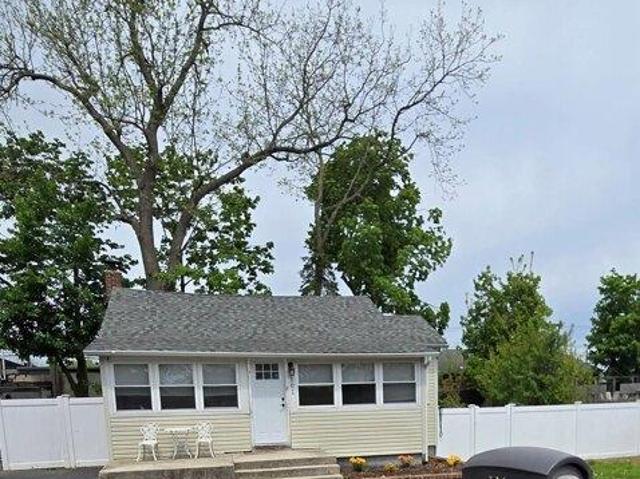House for sale in Centereach, New York