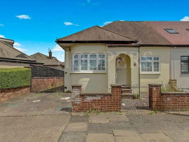 Farm for sale in Kingsbury, Greater London