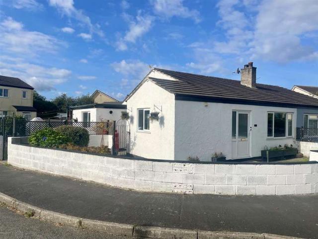 Farm for sale in Gaerwen, Wales