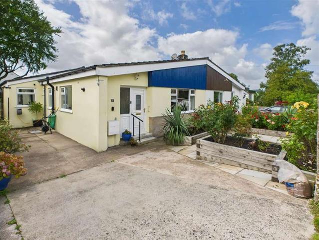Farm for sale in Brookhouse, Bare