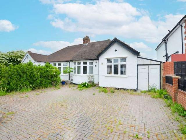 Farm for sale in Stoneleigh, Ewell