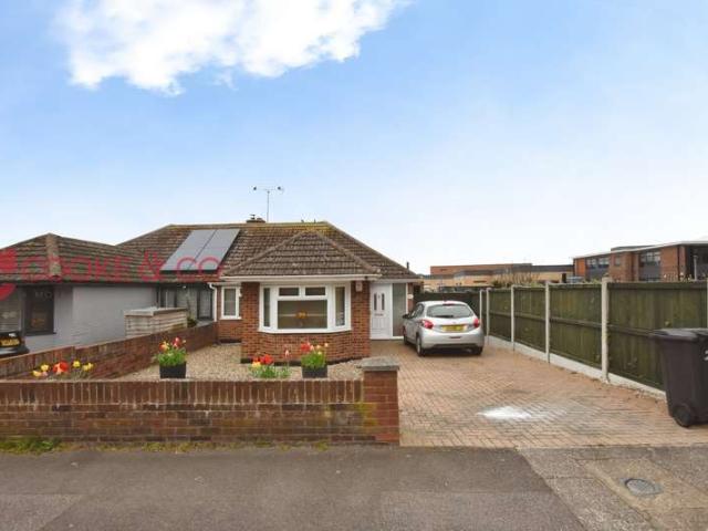 Farm for rent in Bromstone, Acol
