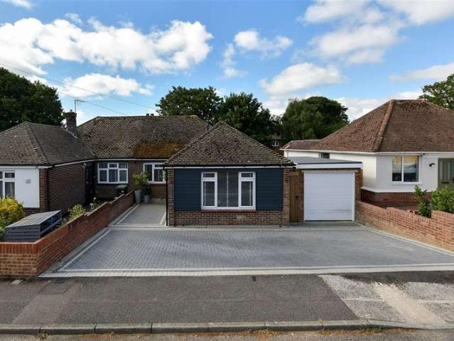 Farm for sale in Dumpton, Acol