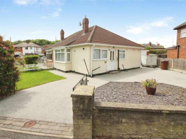 Farm for sale in Whitkirk, Austhorpe