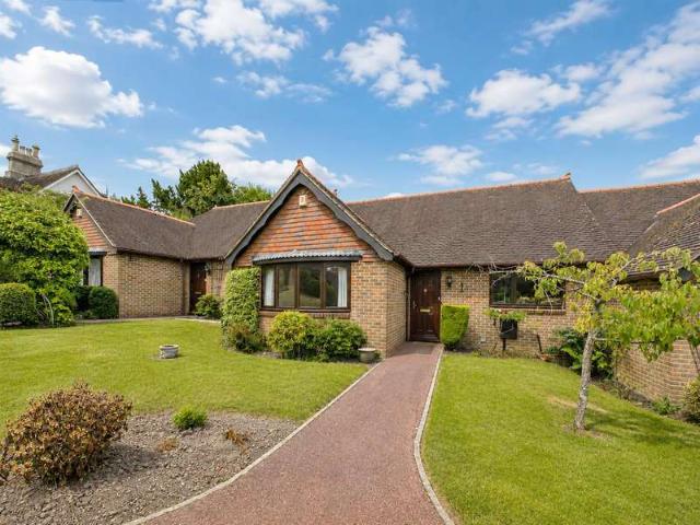 Farm for sale in Sandown Park, Kent
