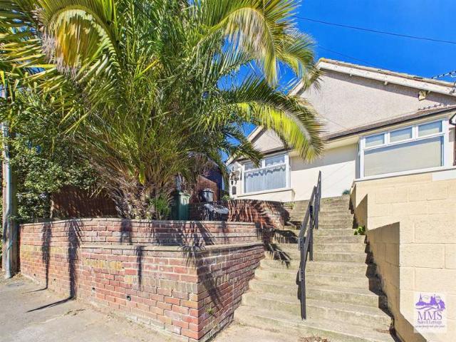 Farm for sale in Worcester Park Estate, Monks Orchard