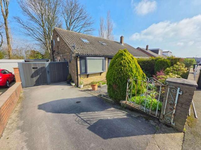 Farm for sale in Staincross, South Yorkshire