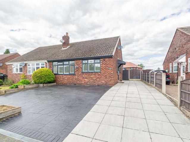 Farm for sale in Wilderspool, Warrington