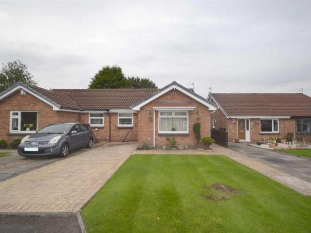 Semi Detached House for sale in Radcliffe, Black Lane