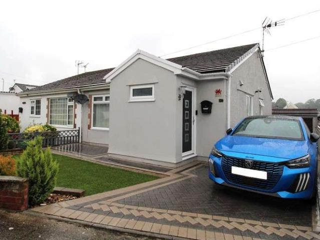 Farm for sale in Broadlands, Wales