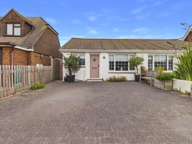 Farm for sale in Fishersgate, West Sussex