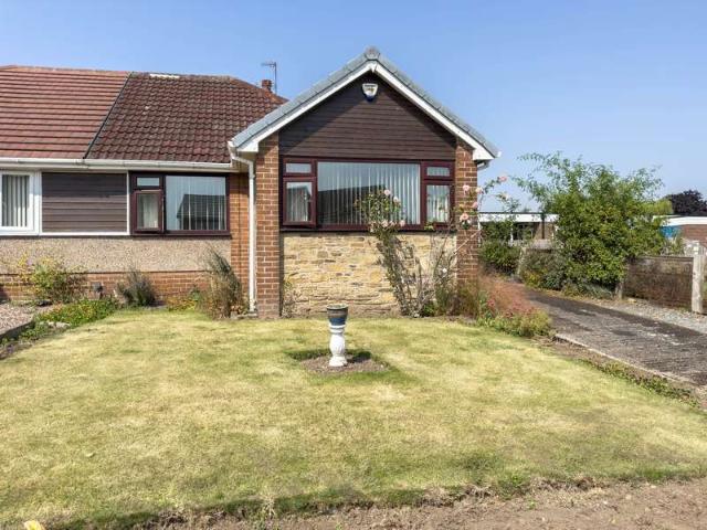 Farm for sale in Brighouse, Woodhouse