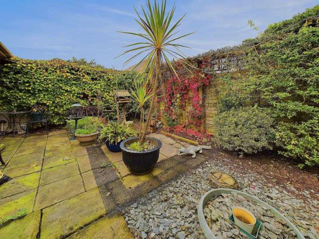 Farm for sale in Kingston Buci, Fishersgate