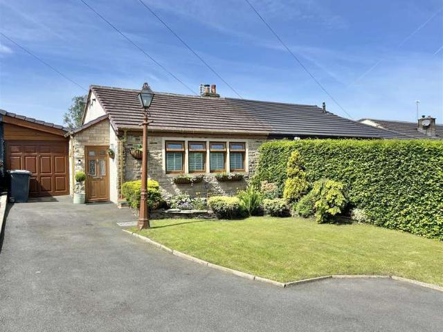 Farm for sale in Charlesworth