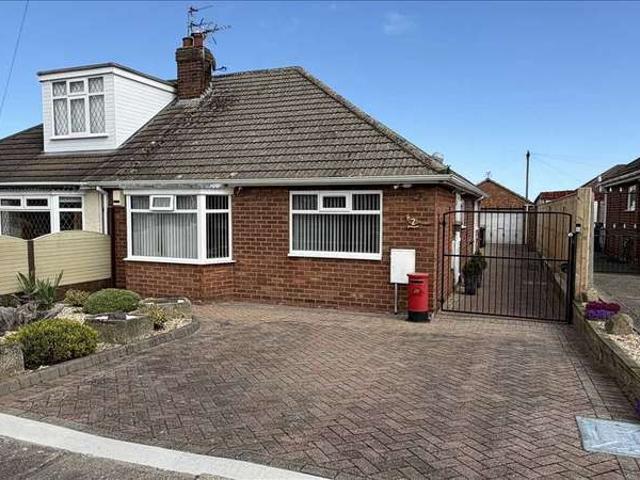 Farm for sale in Bradley, North East Lincolnshire