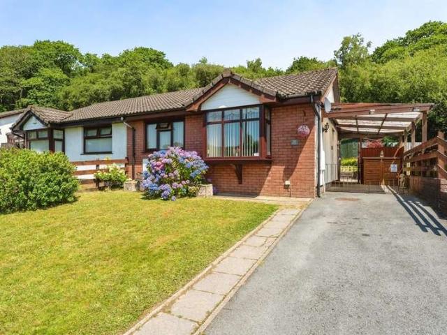 Farm for sale in Clydach, Wales