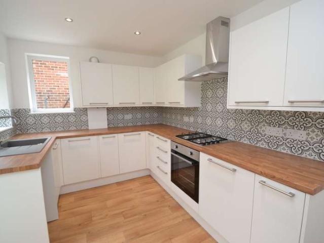 Semi Detached House for sale in Horsforth, Tinshill