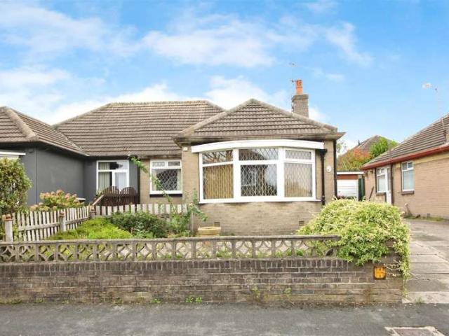 Farm for sale in Whitkirk, Austhorpe
