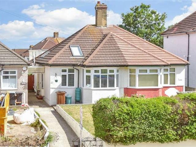 Farm for sale in Westcourt, Hamerton
