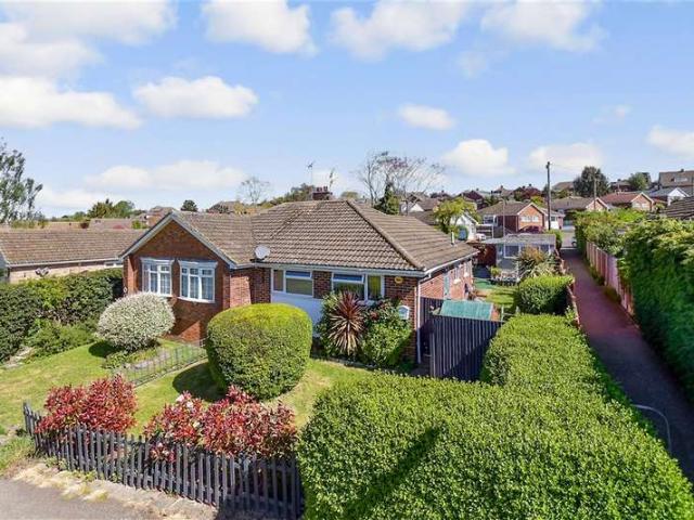 Farm for sale in Herne and Broomfield, The Bridge
