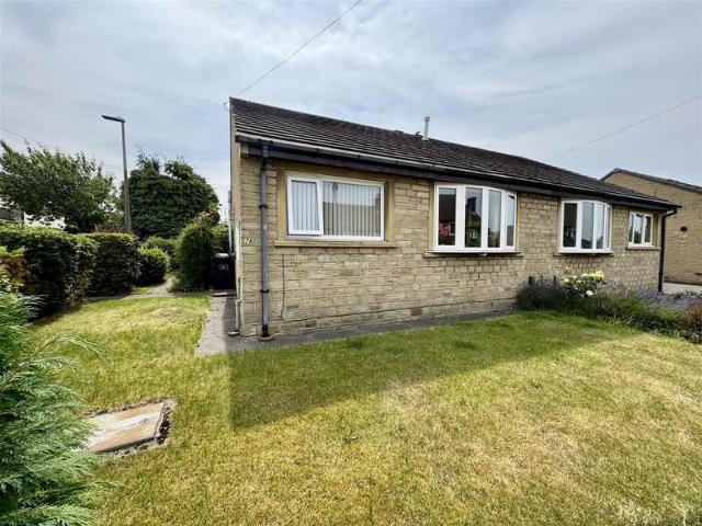 Semi Detached House for sale in Honley, Honley Semi Detached House for sale in Honley, Honley