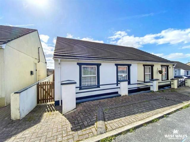 Farm for sale in Pembroke Dock, Wales