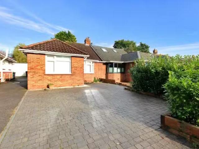 House for rent in London Borough of Croydon, Cat Hill