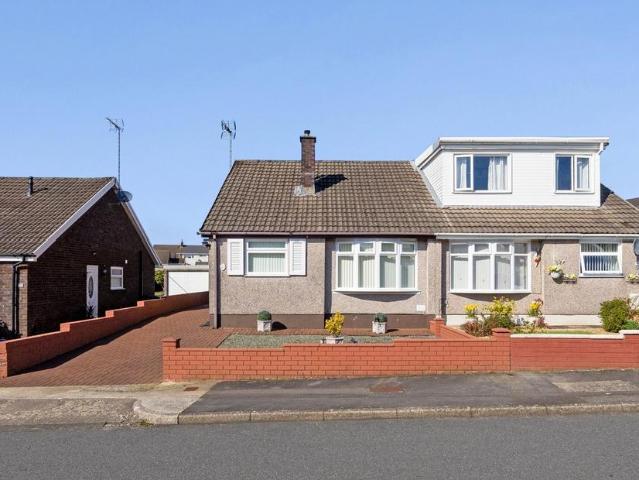 Bungalow for sale in Llantwit Fardre, Upper Boat