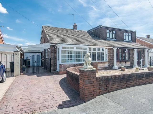 Bungalow for sale in Doe Bank, Wednesbury